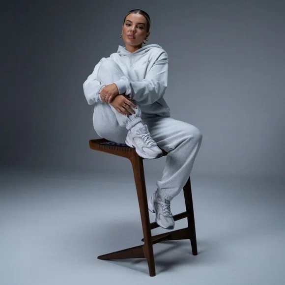 New Balance Light Gray Running Shoes - RARE - Picture 3 of 3